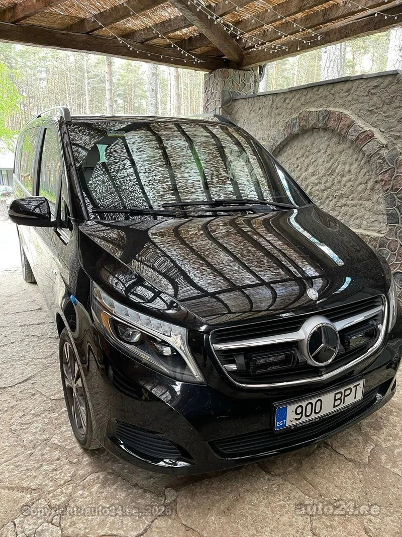 Mercedes-Benz V 250 - 1