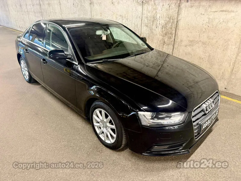 Audi A4 - 1