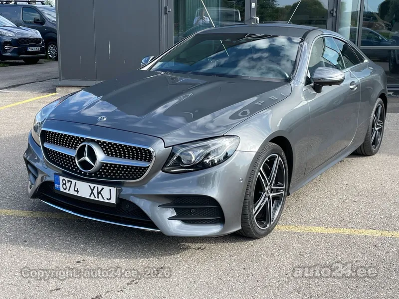 Mercedes-Benz E 220 - 1
