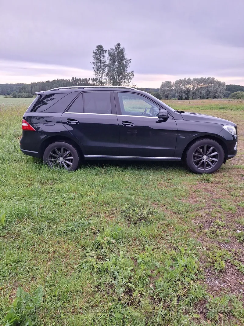 Mercedes-Benz ML 350 - 1