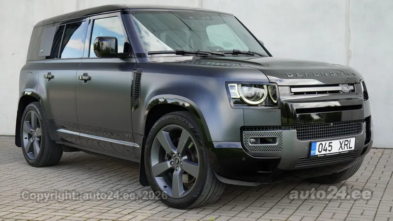 Land Rover Defender - 1