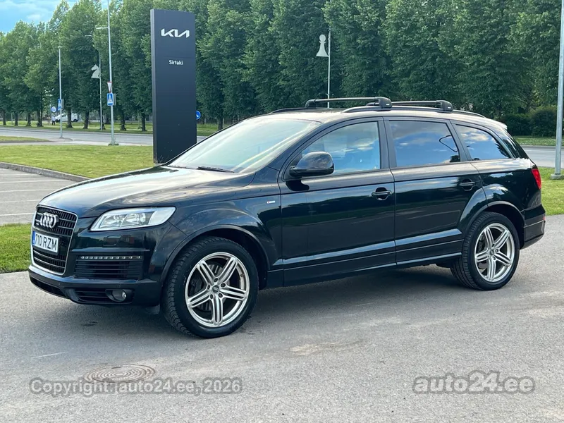 Audi Q7 - 1