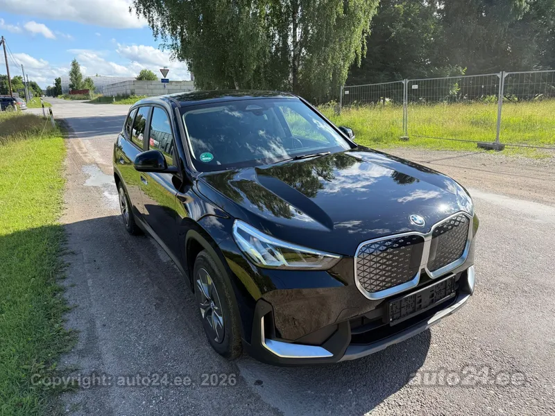 BMW BMW iX1