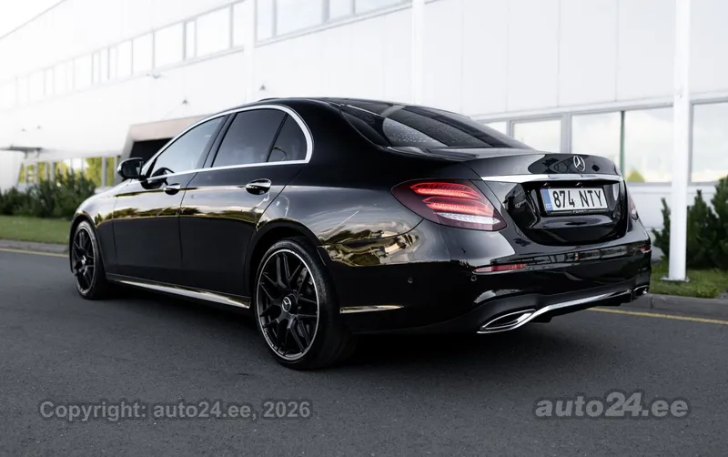 Mercedes-Benz E 400 - 1