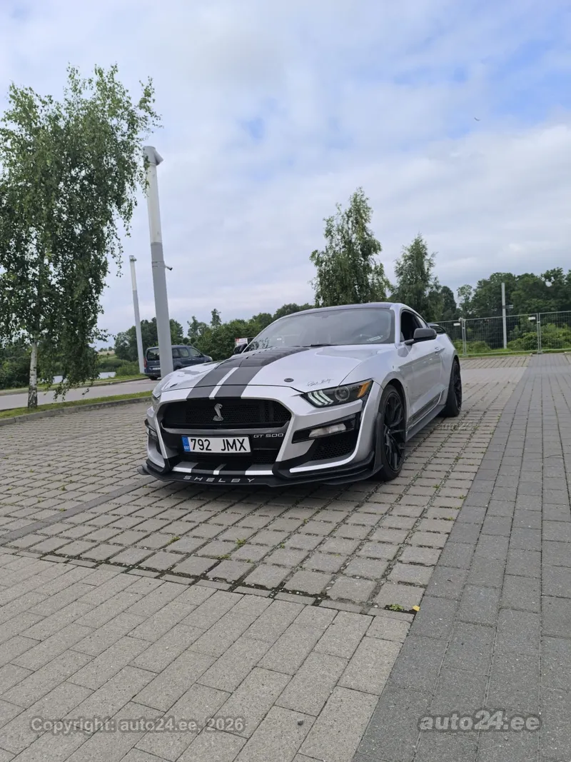 Ford Mustang - 1