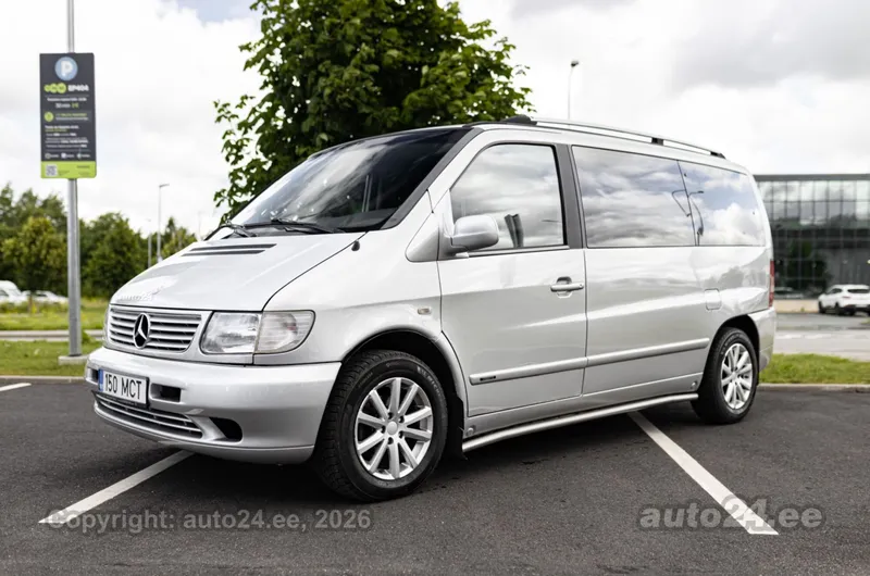 Mercedes-Benz V 220 - 1