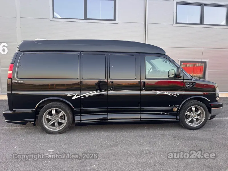 Chevrolet Express - 1