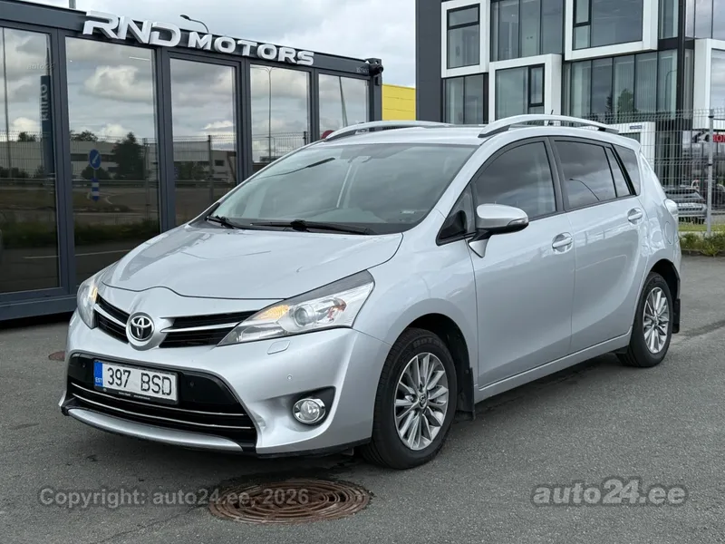 Toyota Verso - 1