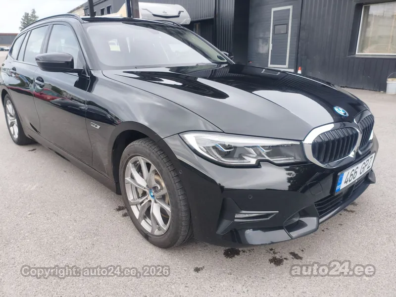 BMW 330 - 1
