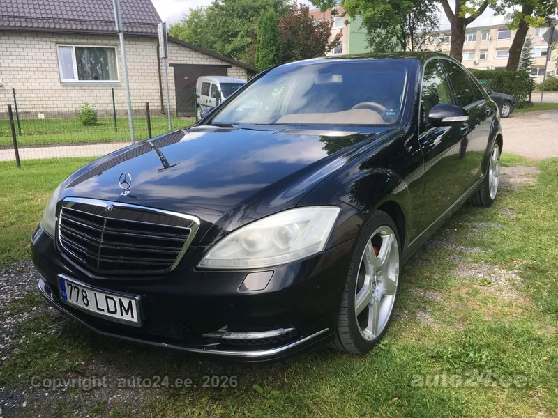Mercedes-Benz S 320 - 1