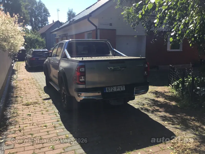 Toyota Toyota Hilux