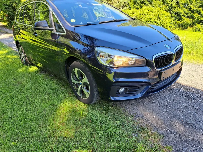 BMW 216 - 1