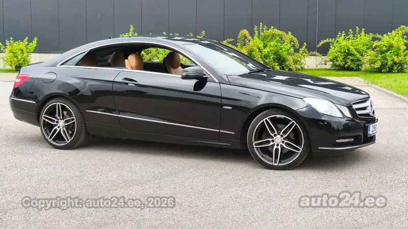 Mercedes-Benz E 350 - 1