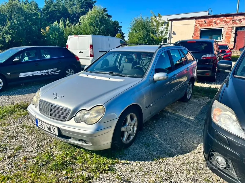 Mercedes-Benz Mercedes-Benz C 200