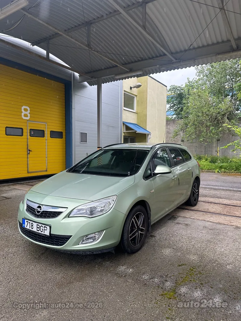 Opel Astra - 1