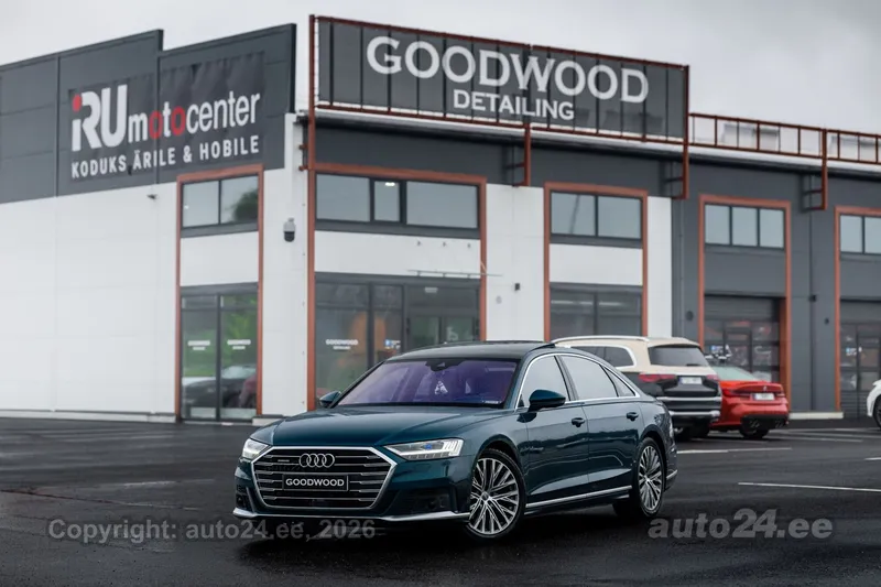 Audi A8 - 1