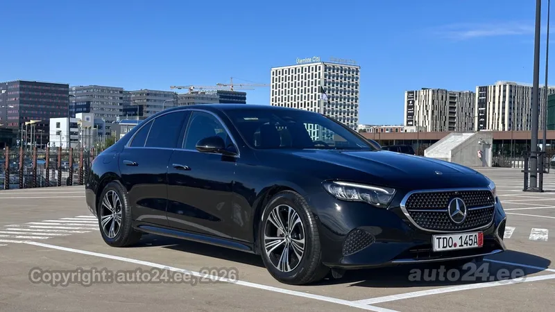 Mercedes-Benz E 200 - 1