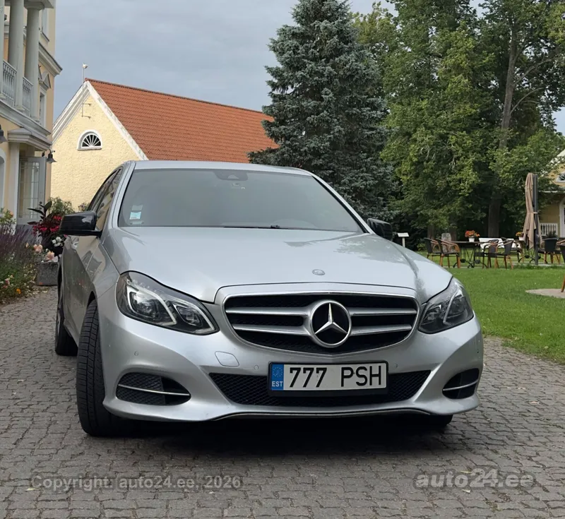 Mercedes-Benz E 220 - 1