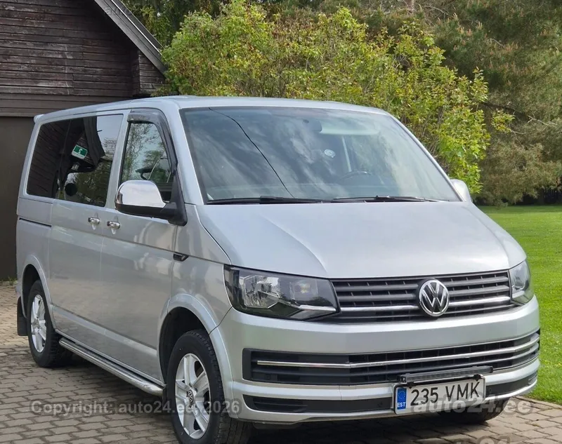 Volkswagen Caravelle - 1