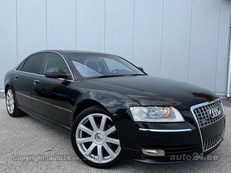 Audi A8 - 1