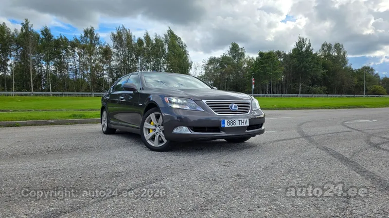 Lexus LS 600h - 1