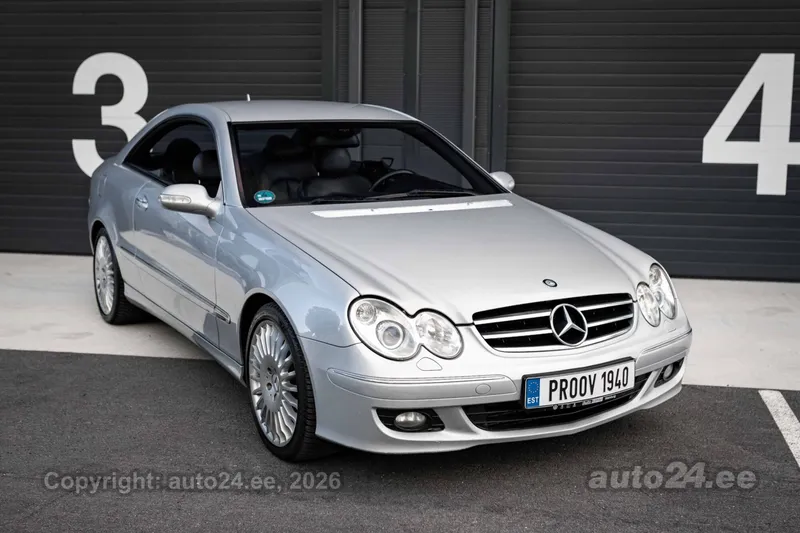 Mercedes-Benz Mercedes-Benz CLK 320