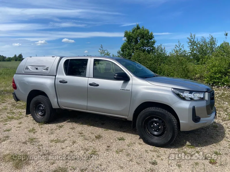 Toyota Hilux - 1