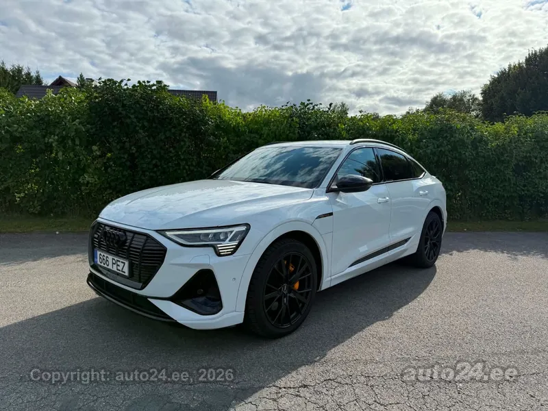 Audi e-tron - 1