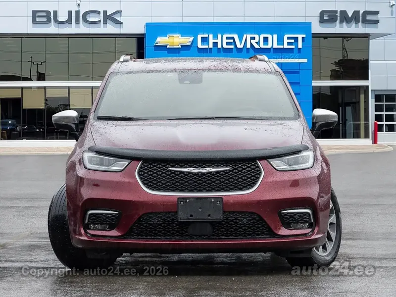 Chrysler Pacifica - 1
