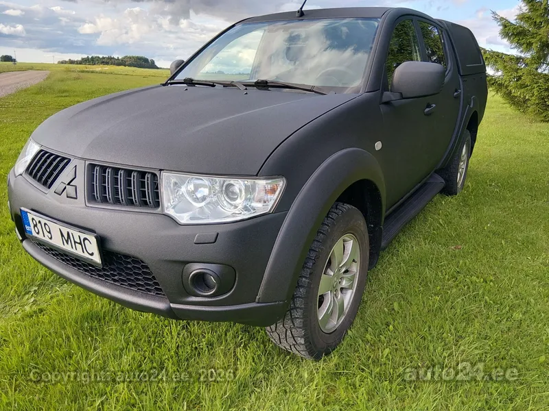 Mitsubishi L200 - 1