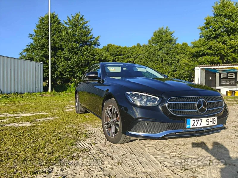 Mercedes-Benz E 220 - 1