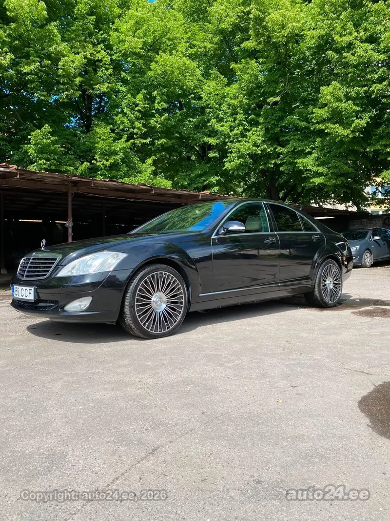 Mercedes-Benz S 320 - 1