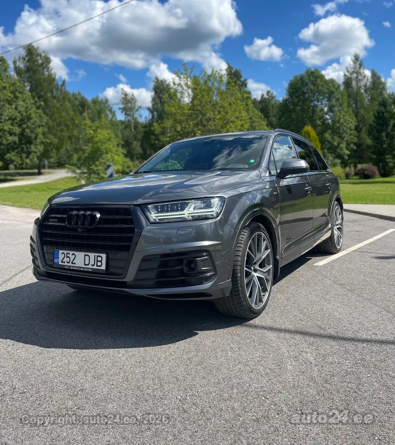 Audi Q7 - 1