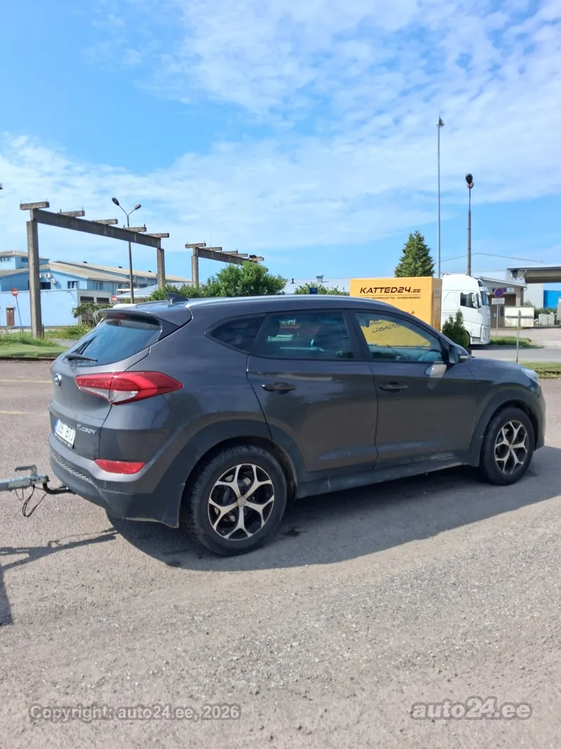 Hyundai Tucson - 1