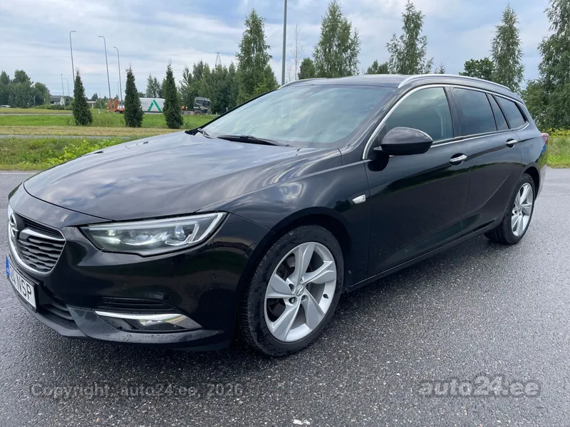 Opel Insignia - 1