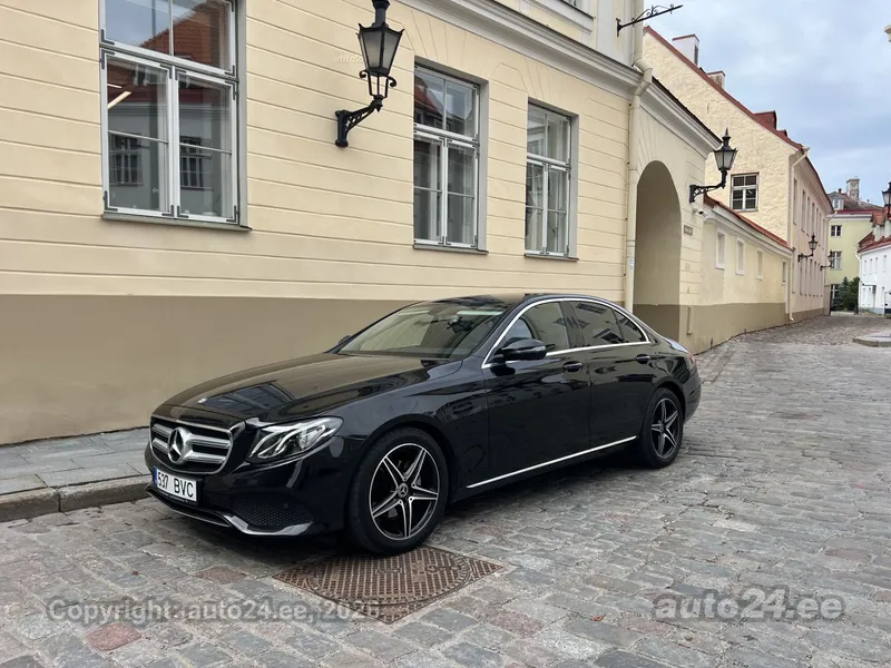 Mercedes-Benz E 200 - 1