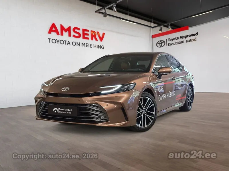 Toyota Camry - 1