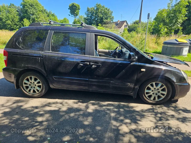 KIA Carnival - 1