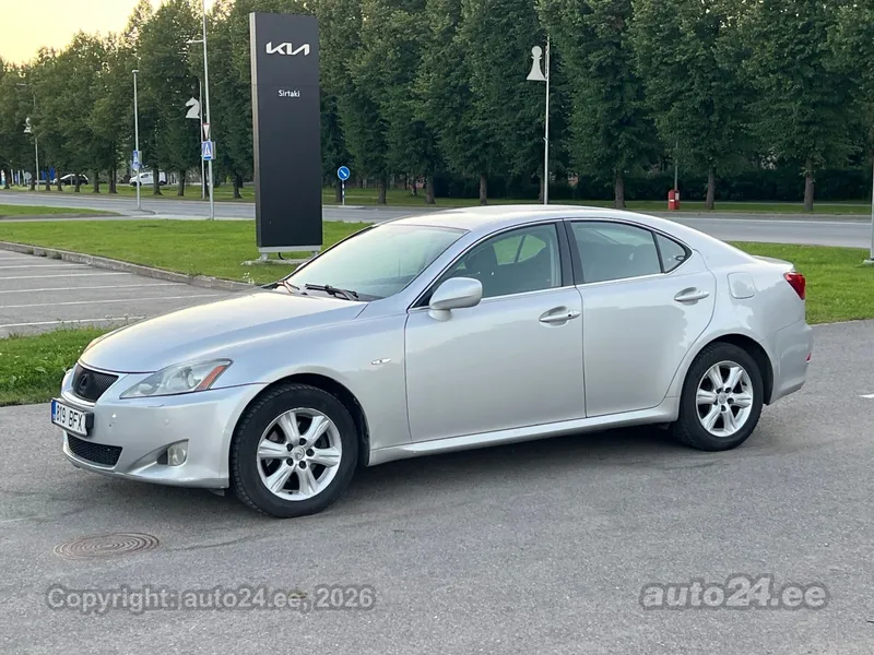Lexus Lexus IS 220