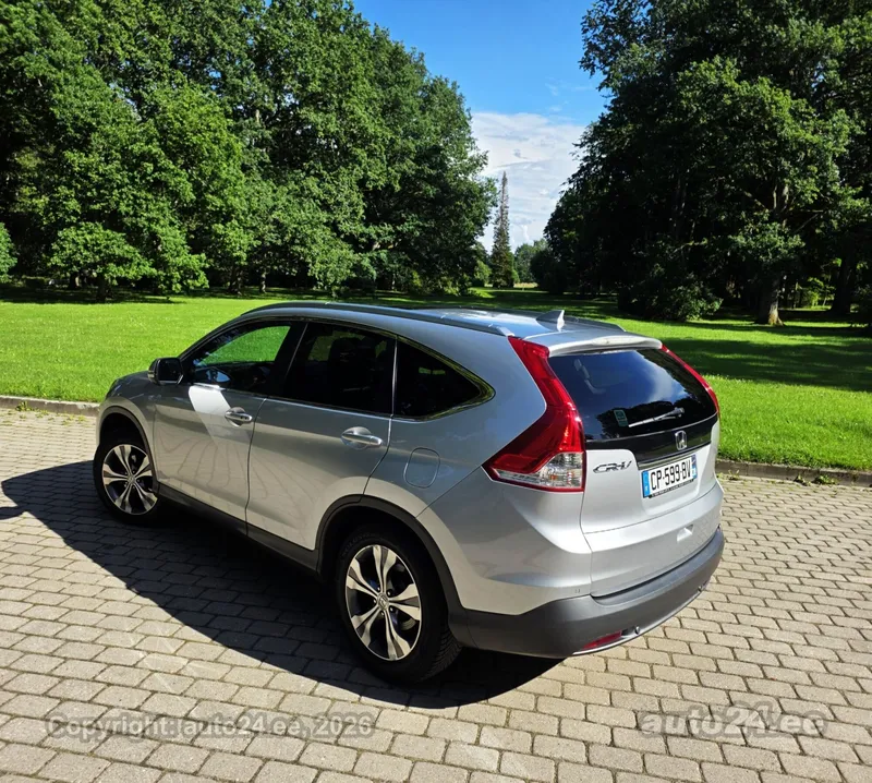 Honda CR-V - 1