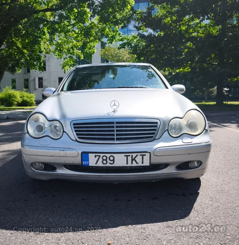 Mercedes-Benz C 270 - 1