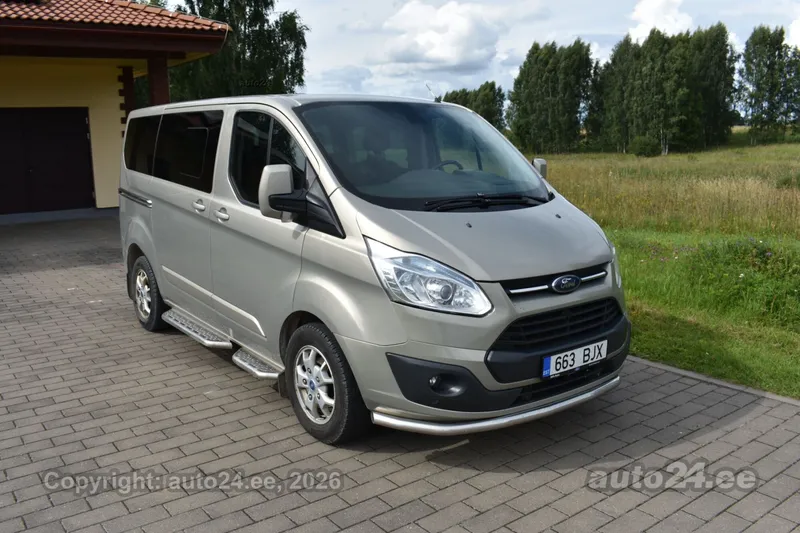 Ford Tourneo Custom - 1