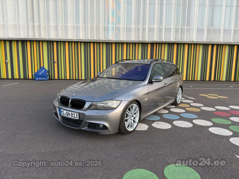 BMW 330 - 1