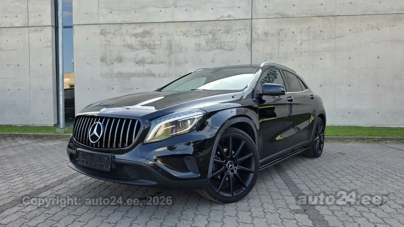Mercedes-Benz GLA 220 - 1