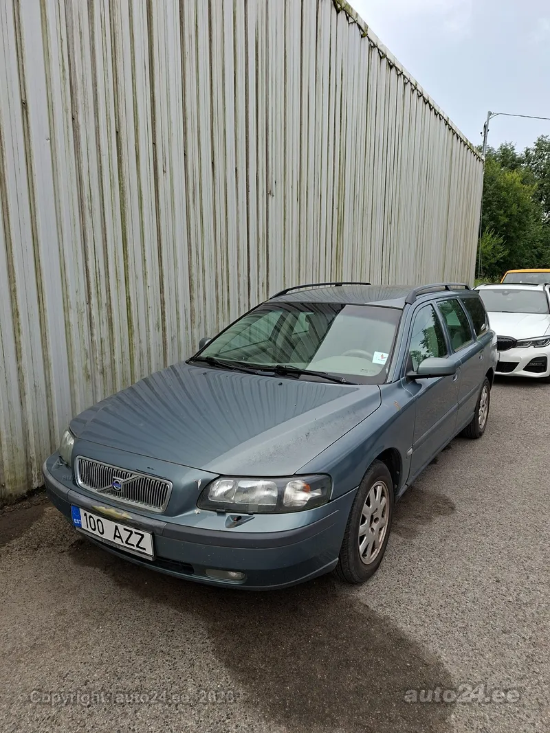 Volvo V70 - 1
