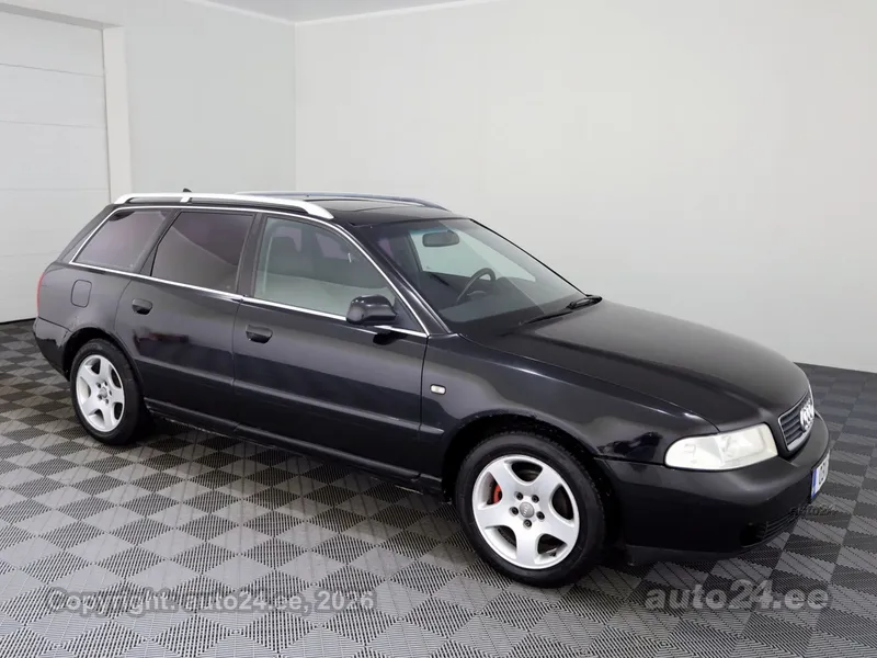 Audi A4 - 1
