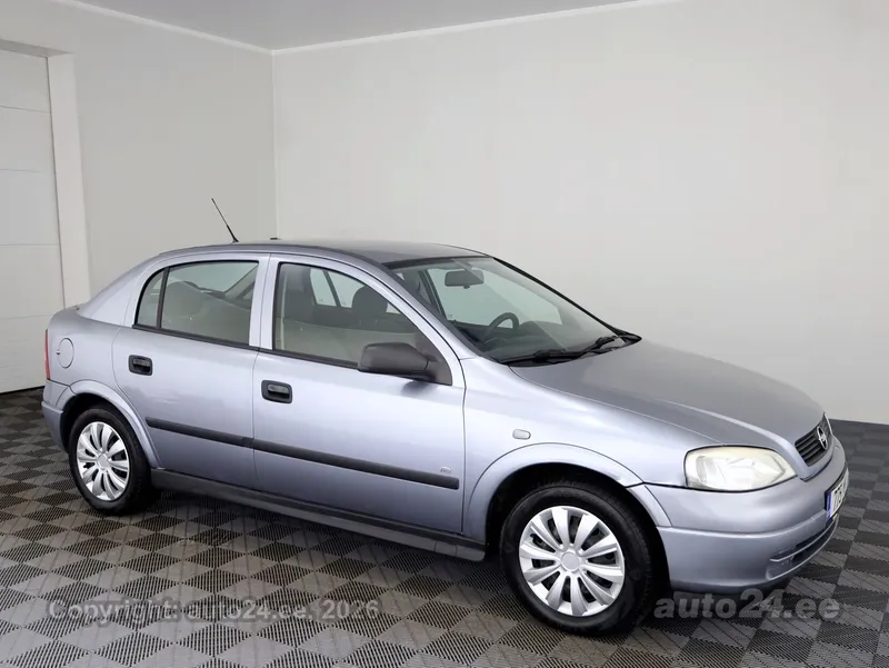 Opel Astra - 1