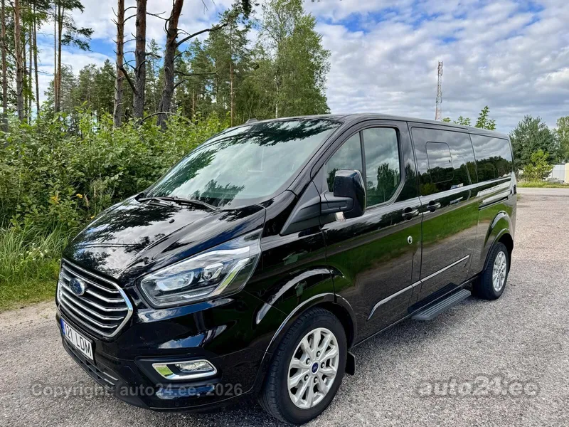 Ford Tourneo Custom - 1
