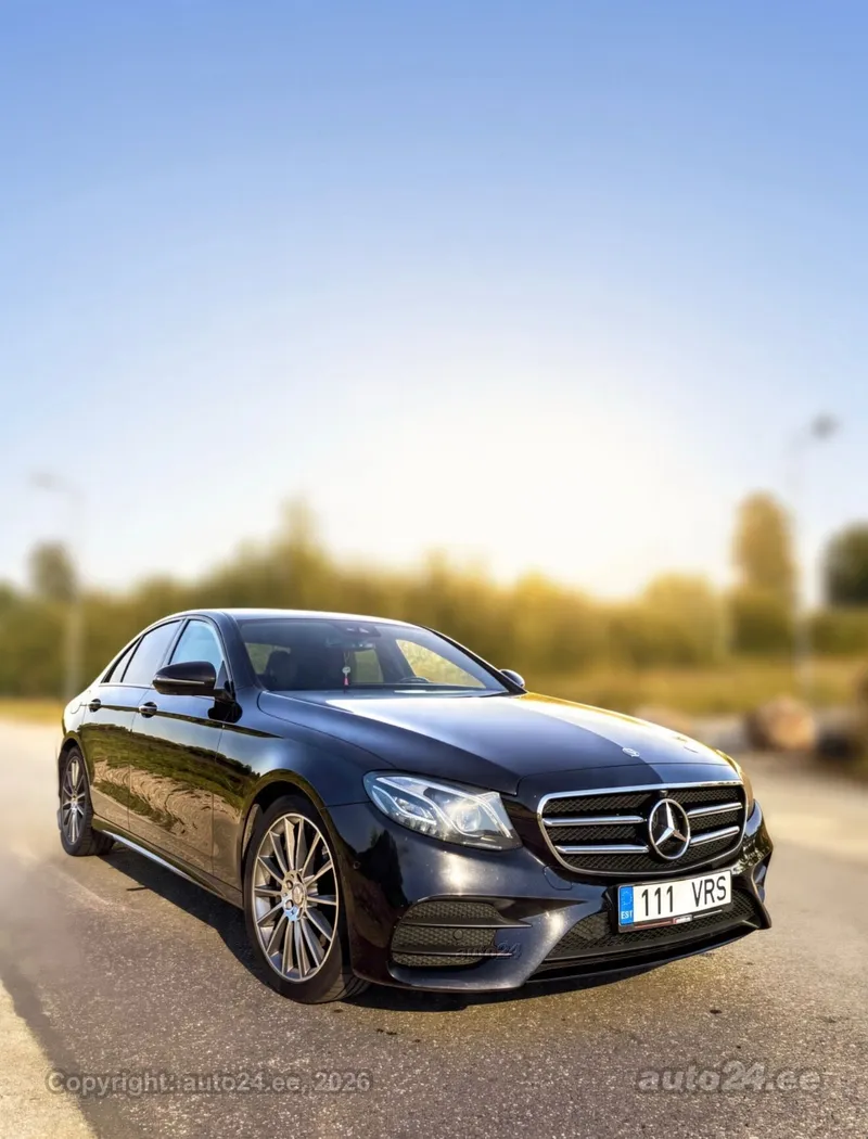 Mercedes-Benz E 220 - 1