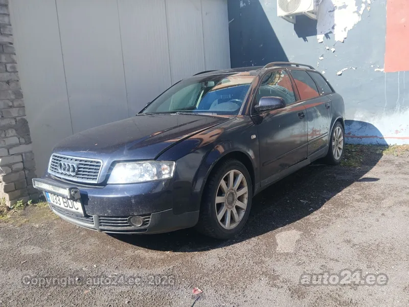 Audi A4 - 1